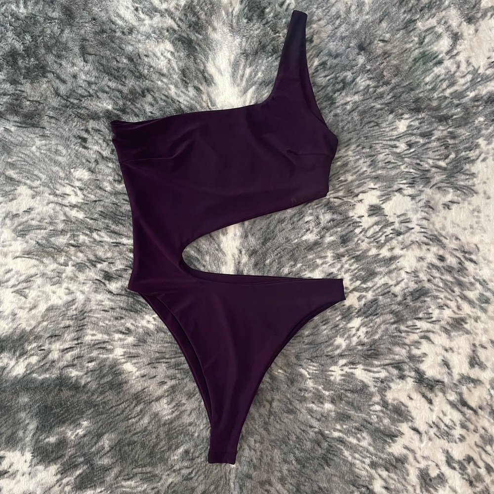Cut out body suit